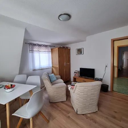 Hotel Die Burgschaenke In Burgjoss Pfaffenhausen (Main-Kinzig)