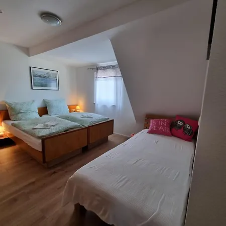Hotel Die Burgschaenke In Burgjoss Pfaffenhausen (Main-Kinzig)