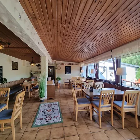 Hotel Die Burgschaenke In Burgjoss Pfaffenhausen (Main-Kinzig)